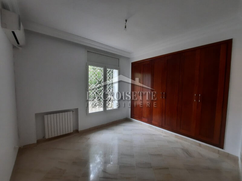 Appartement S+4 avec un grand Jardin à Ain Zaghouan Nord